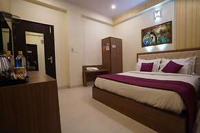 HOTEL THE OMAIRA