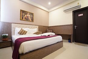 HOTEL THE OMAIRA