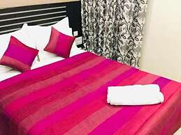 HOTEL THE OMAIRA