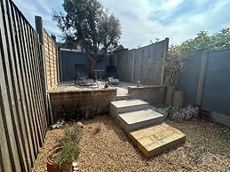 57 Southend Road