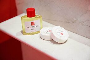 Plutarco Suites