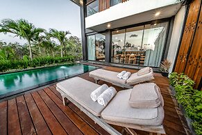 Balangan Beach Villa Freya
