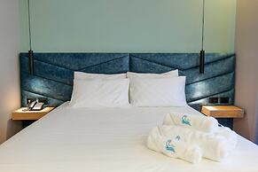 Seawave Hotel
