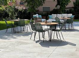 Marina Gardens Boutique&Suites