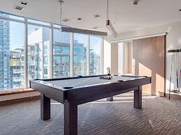 Sweeping Views Luxury 2BR Suite