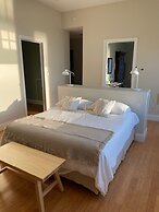 45 Steps - The Culinary Beachside Inn
