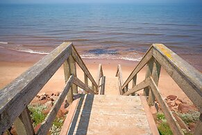 45 Steps - The Culinary Beachside Inn