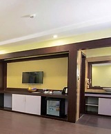 Me Q Beach Hotel & Apartment