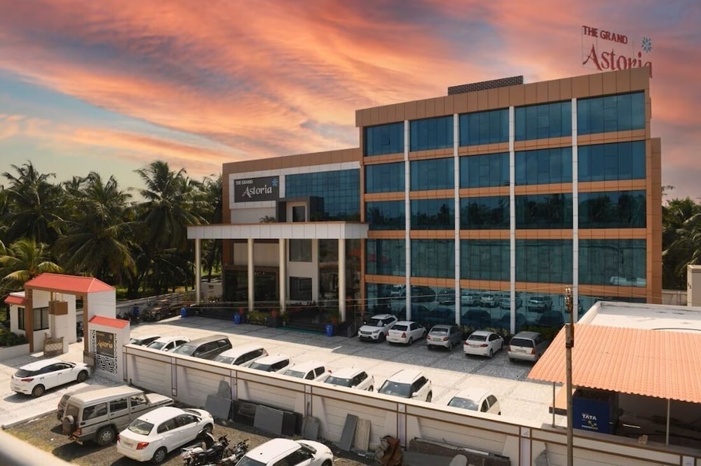The Grand Astoria Somnath