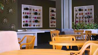 Aitch Boutique Hotel - an LIH Hotel