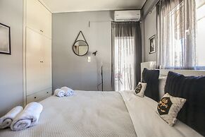 Grand Meteora Central Luxury Apartment