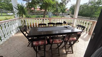 Family Home Agava