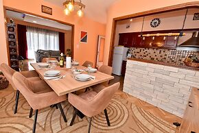 Family Home Agava