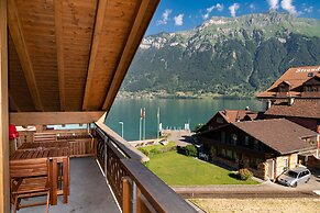 Chalet Apartments Iseltwald