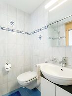 Chalet Apartments Iseltwald