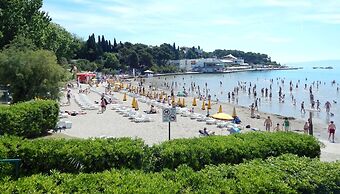 Apartment Fabula - W.balcony, 4 min Walk to Beach