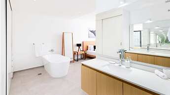 Condo Aria Ocean 306