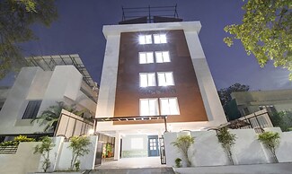 Treebo Chandraprasth Residency