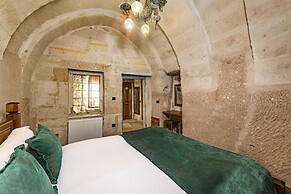 Zula Cave House