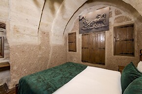 Zula Cave House