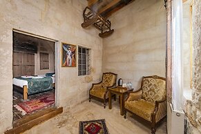 Zula Cave House