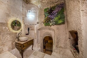 Zula Cave House