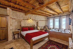 Zula Cave House