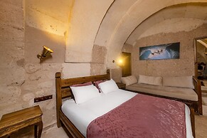 Zula Cave House