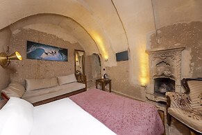 Zula Cave House