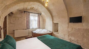 Zula Cave House