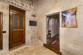Zula Cave House