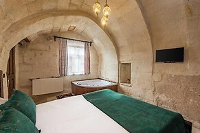Zula Cave House