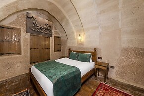 Zula Cave House