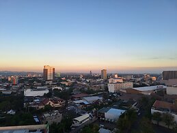 1-bed - Sleeps 4 With High Rise City View