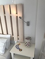 Yanna Asteri Suites
