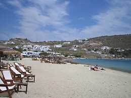 Yanna Asteri Suites