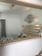 Yanna Asteri Suites