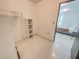 Arecibo Hotel 2106