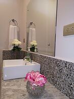 Hotel Amira