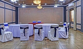 Treebo Raj Inn Lalpur
