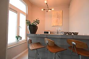 Up too 8- 10 Persons Stay in Antwerp