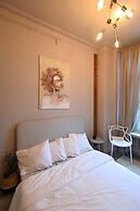 Up too 8- 10 Persons Stay in Antwerp