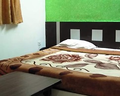 Goroomgo Viren Holiday Home Agra