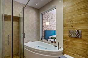 Erotokritos Luxury City Suites