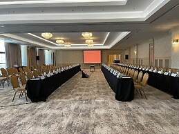 Astoria Grand Hotel