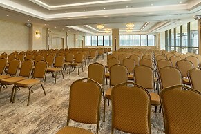 Astoria Grand Hotel