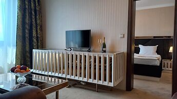 Astoria Grand Hotel