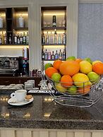Astoria Grand Hotel