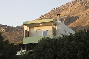 Paterakis Studio's Triopetra