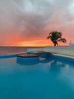 ON THE Caribbean SEA - Crystal Apartment